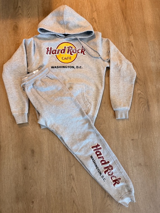 Hard Rock Cafe Pants - Hard Rock Cafe Gray Heather Sweatshirt & Jogger Set with Yellow Logo